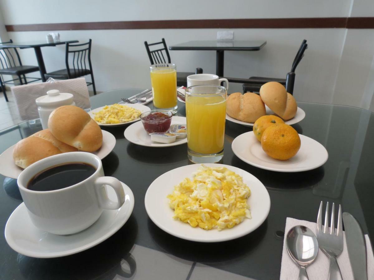 Miraflores Inn ليما المظهر الخارجي الصورة